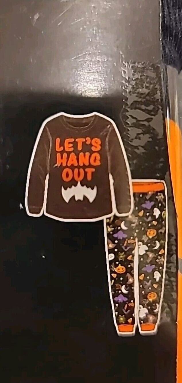 H181A Halloween Two Piece Pajama Set size 4/5 Xs - Let’s Hang Out/Bats/Pumpkins